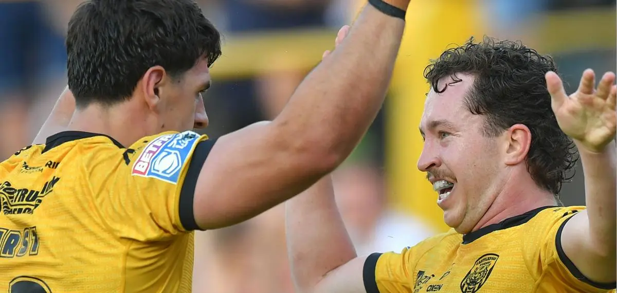 Home Side Cruises to Commanding Victory