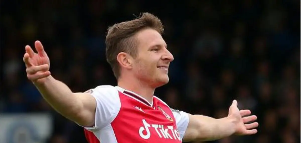 A Beloved Striker Says Goodbye