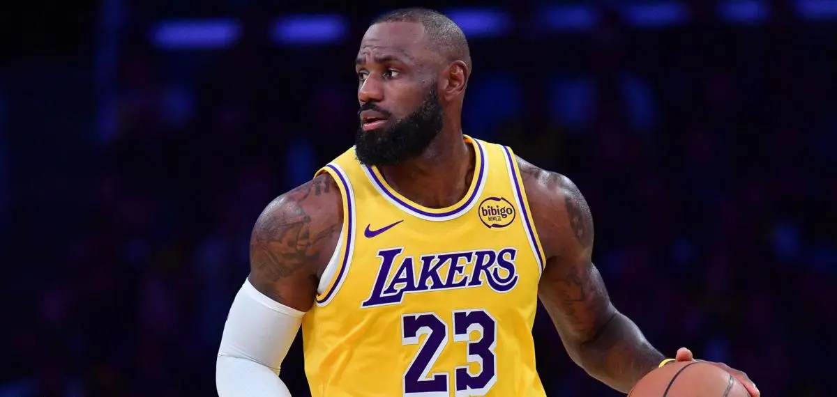 A New Chapter for a Basketball Icon