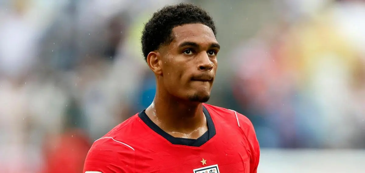 England Thrills Fans with Surprise Lineup Change