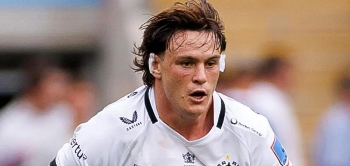 Aussie Flanker Stays with Exeter for One More Year