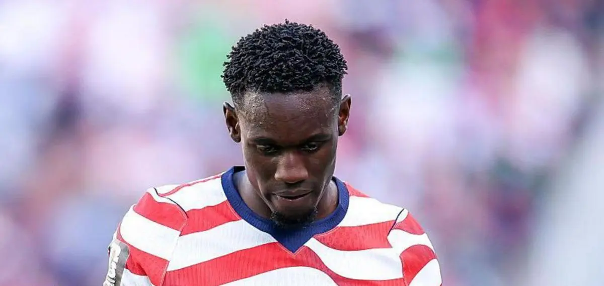Silence Over a Star Player’s Red Card
