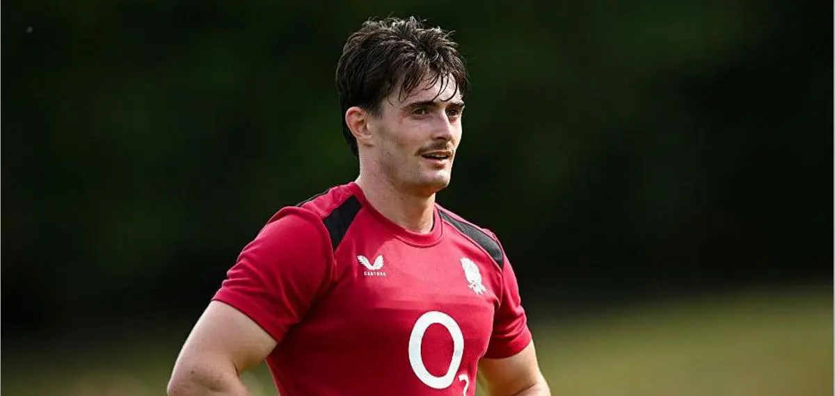 England Makes a Swift Change for the Big Match