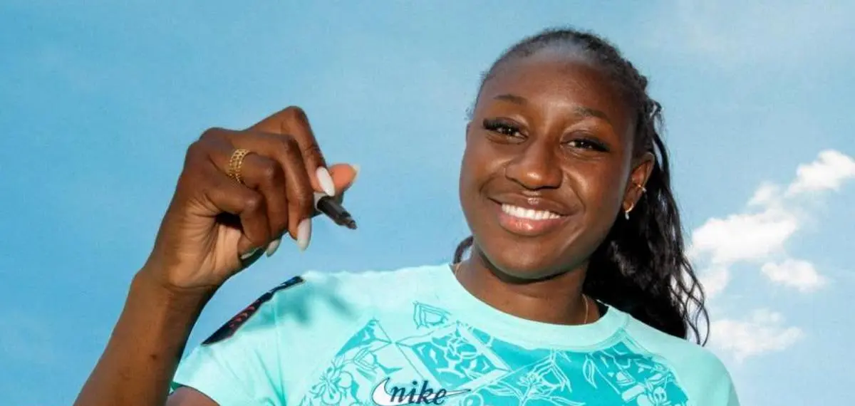 A Historic Signing for Women's Football