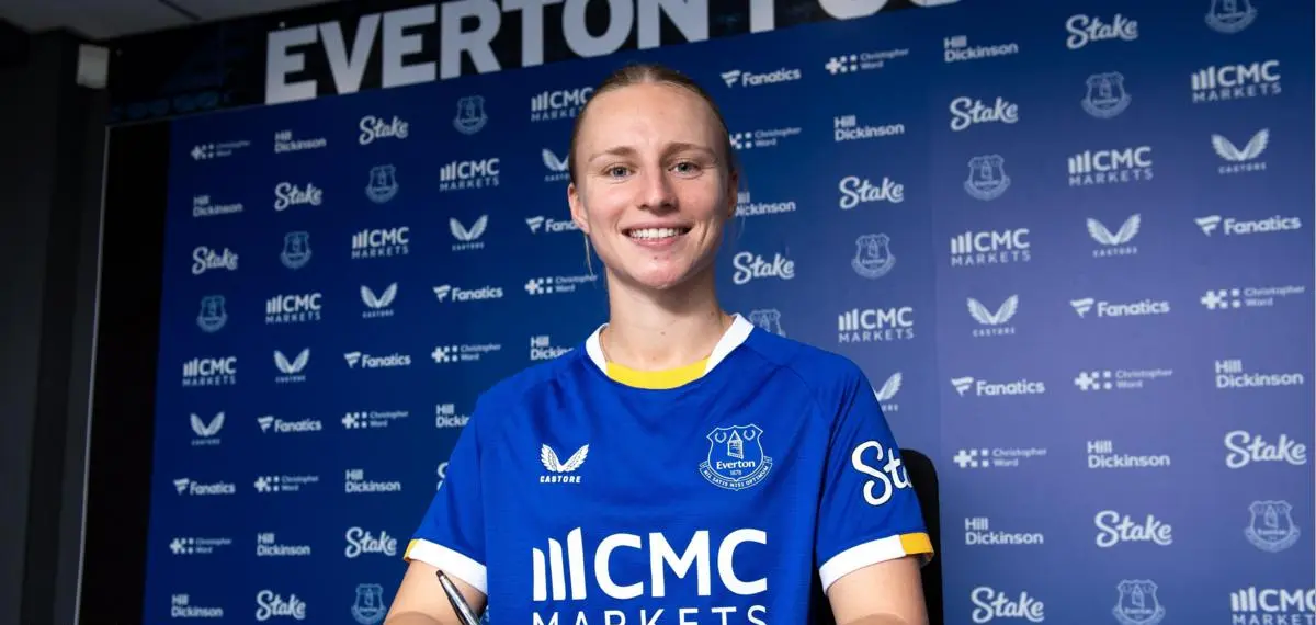 Everton Adds Firepower With Australian Striker